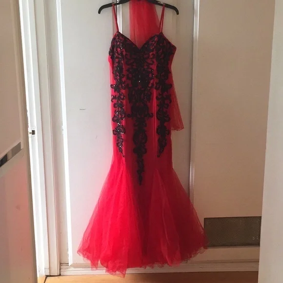 fitted lace wedding dress Mermaid Red Sparkly Long Prom Dresses Hot Stones Evening Gowns REN009 –  SELINADRESS main image 1